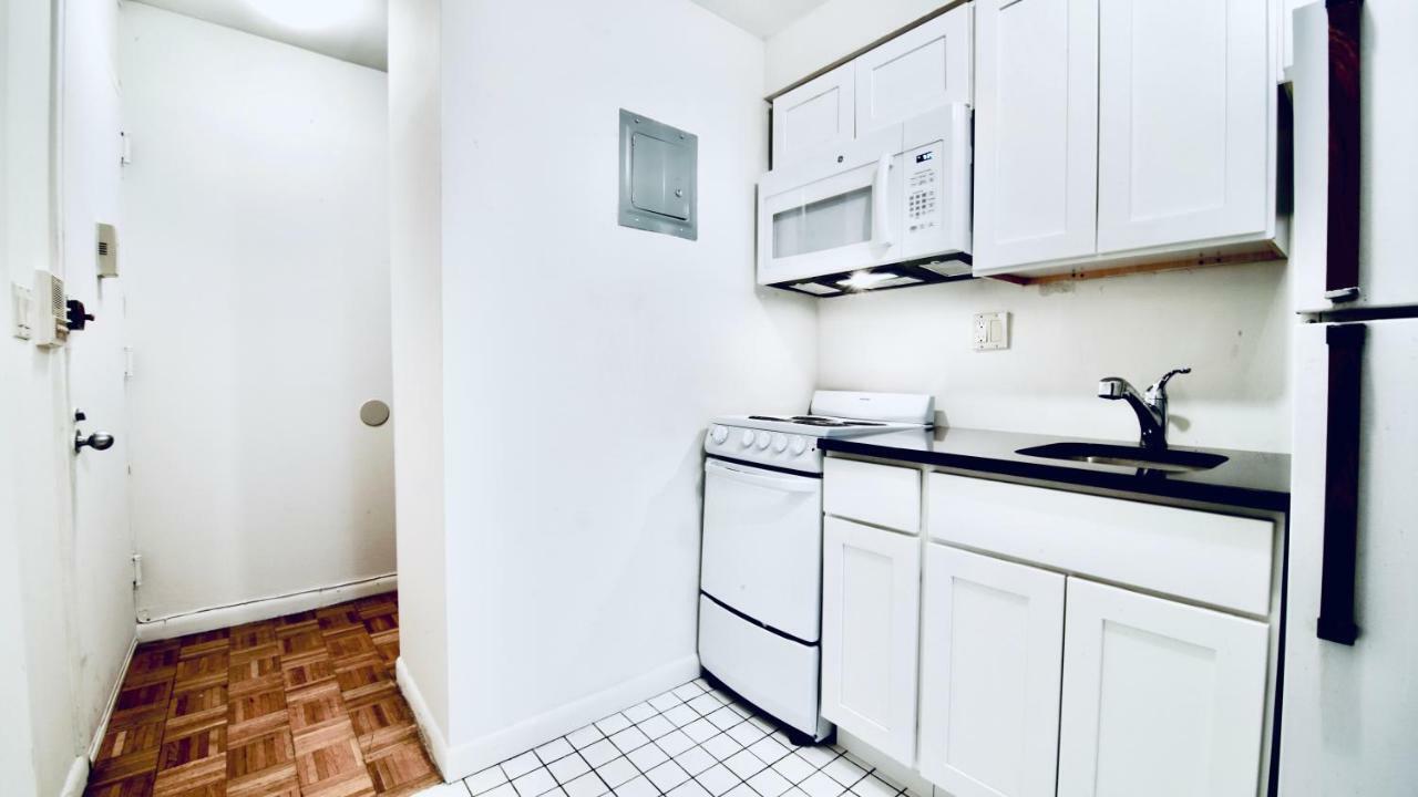 Times Square Manhattan - Private Room In 2 Bedroom Apartment New York Ngoại thất bức ảnh